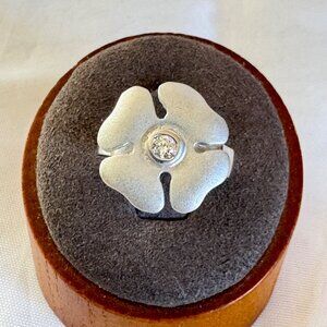 VTG Solid Sterling Silver 925 Cubic Zirconia Flower Design Band Ring Size 6.5